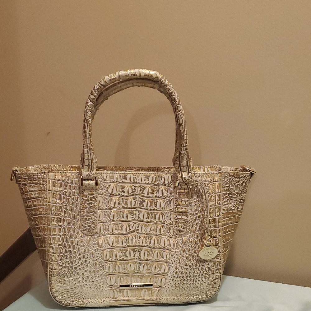 Brahmin Small Ashley Hologram Melbourne.gold Irisdecent.13.5w 7.75h 4.2d